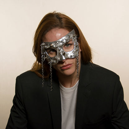 Cone spikes and Chains